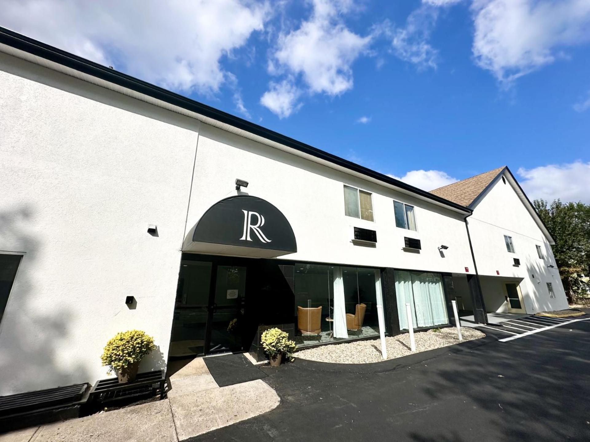 Baldwin Inn And Suites West Springfield Ngoại thất bức ảnh