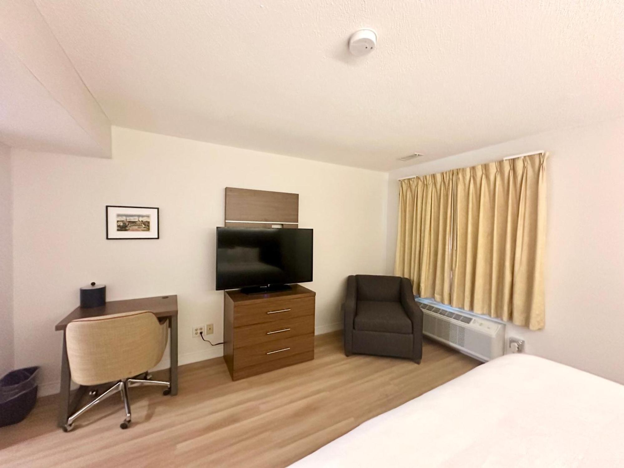 Baldwin Inn And Suites West Springfield Ngoại thất bức ảnh