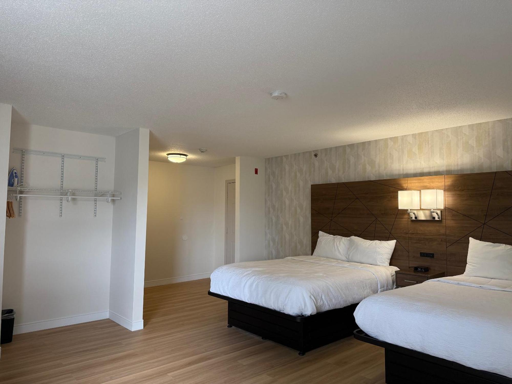 Baldwin Inn And Suites West Springfield Ngoại thất bức ảnh