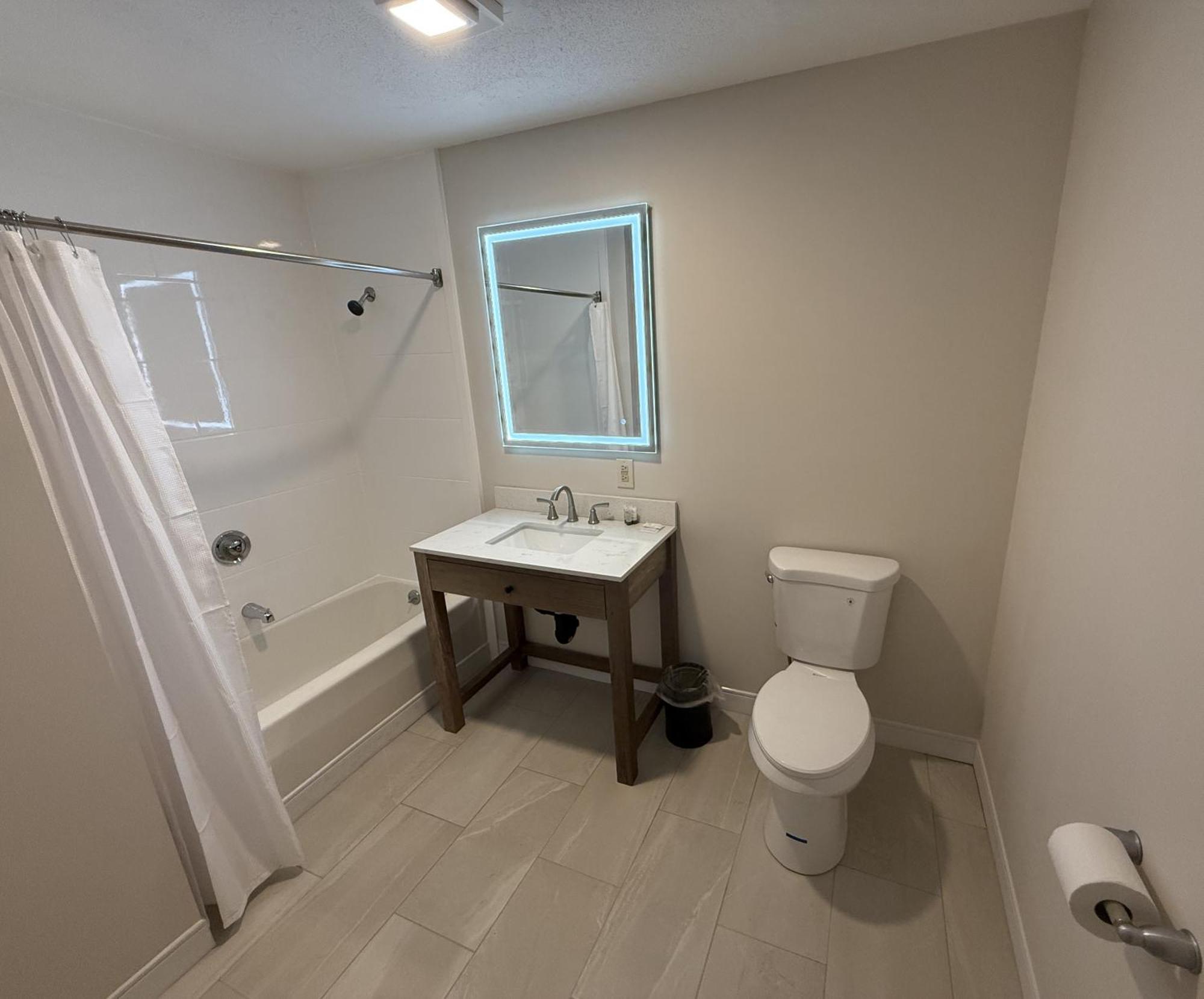 Baldwin Inn And Suites West Springfield Ngoại thất bức ảnh